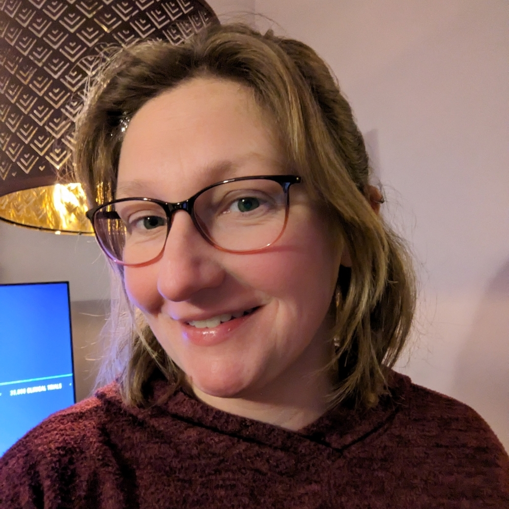 Meet your Posher, Lara